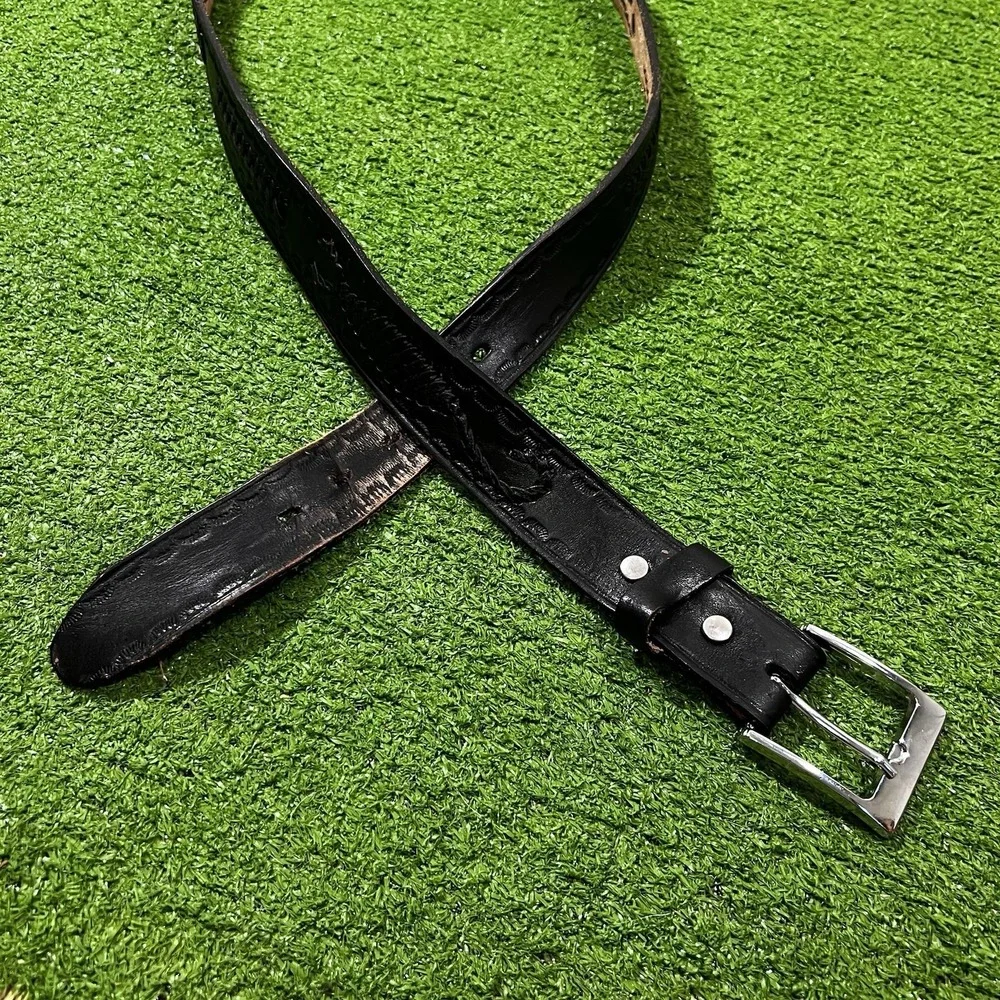 Vintage Leather Western Belt SZ‎ 42 Black Lace Accents Scorpion Design silver